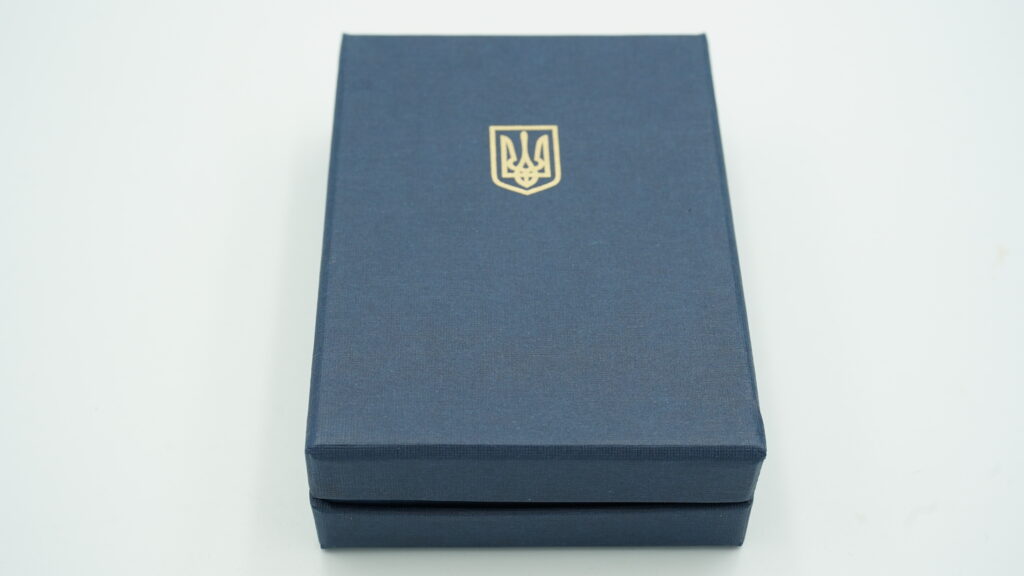 Футляр до нагороди картонний синій