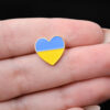 Металевий значок пін жовто-блакитне серце - Зображення 3